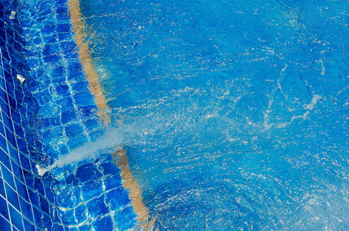 pool water circulation.jpg