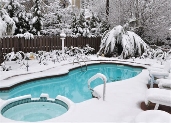 winter swimming pool picture.jpg