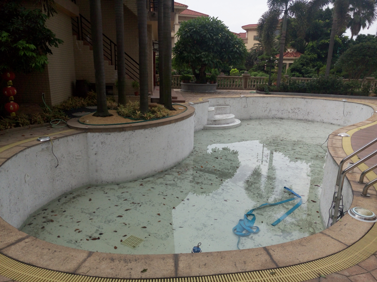pool remodeling project before.jpg