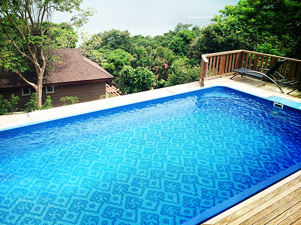 wholesale swimming pool glass tile.jpg