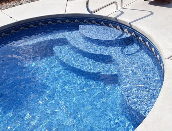 vinyl liner swimming pool.jpg