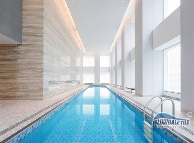 puzzle pattern glass triangle TRG-SA-PZ for indoor rectangular pool.jpg