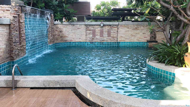 feature pool waterfall design
