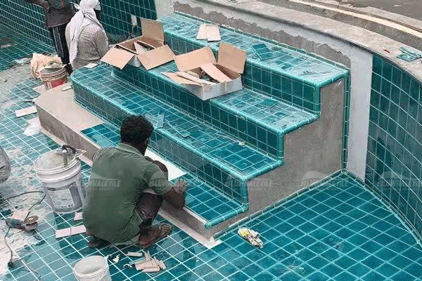 tile on pool steps